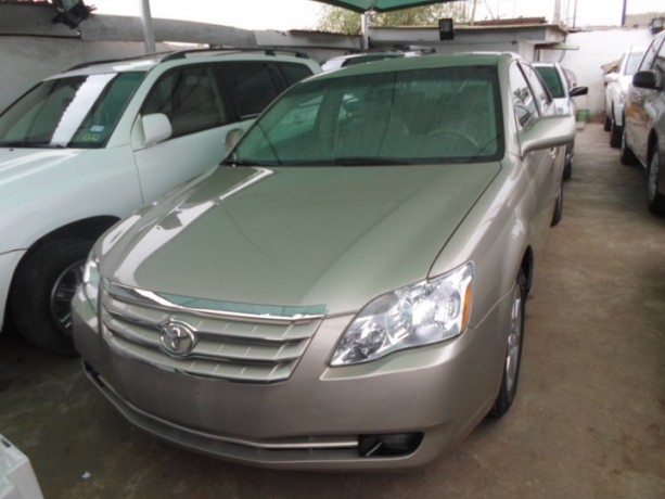 clean-2007-toyota-avalon-for-sale-big-0