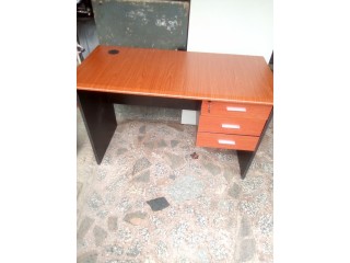 Office Table 4ft