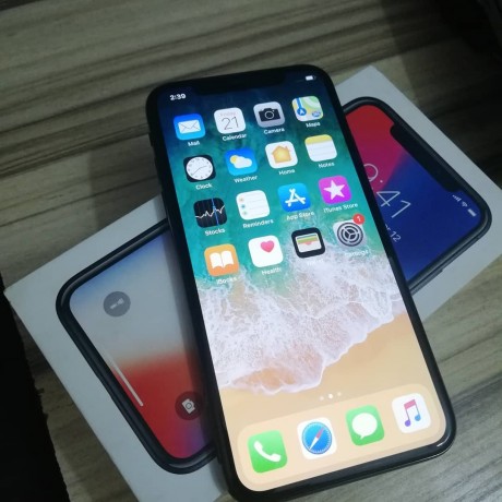 us-used-iphone-x-for-promo-sales-big-0