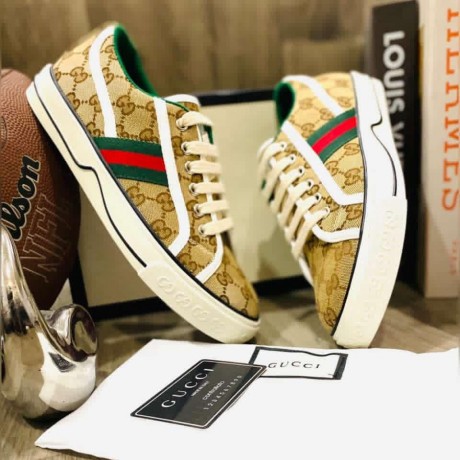 gucci-tennis-1977-trainers-big-0