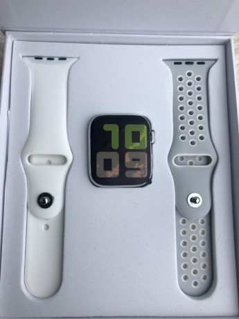 series-5-smart-watch-big-0